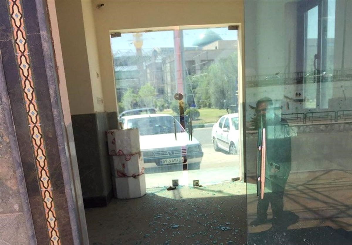 İran\'da Humeyni Türbesi Çevresinde Saldırı