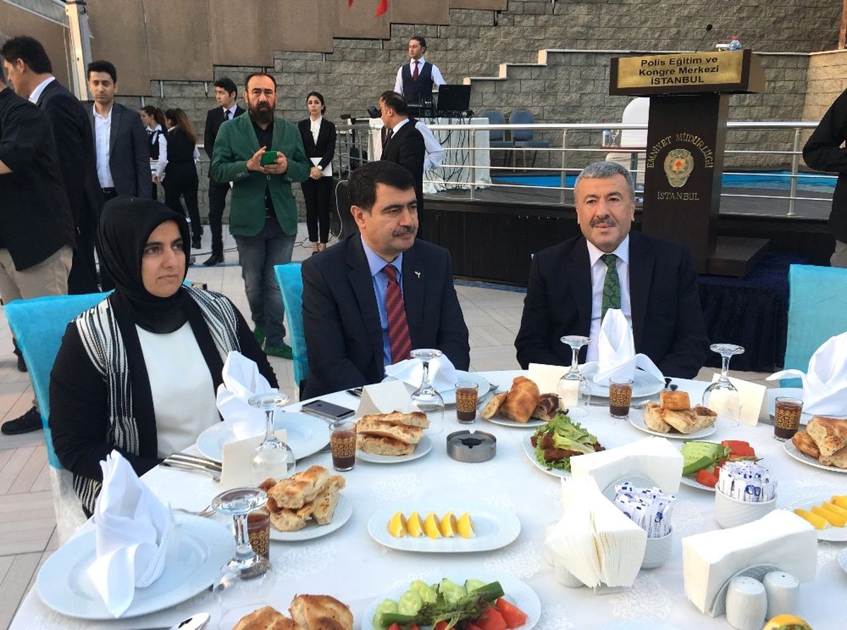 İstanbul Emniyet Müdürü Çalışkan Şehit Yakınları ve Gazilerle İftarda Bir Araya Geldi