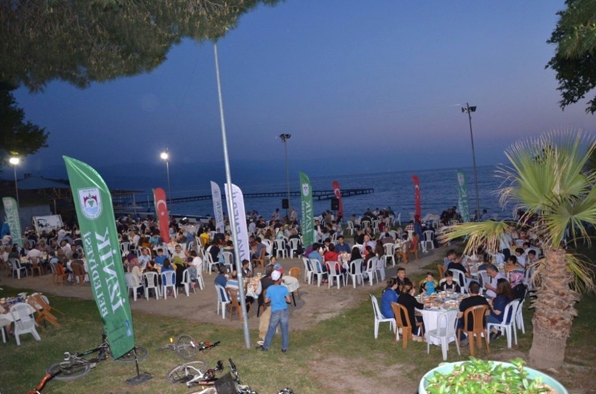 İznik Belediye Ailesi İftarda Buluştu