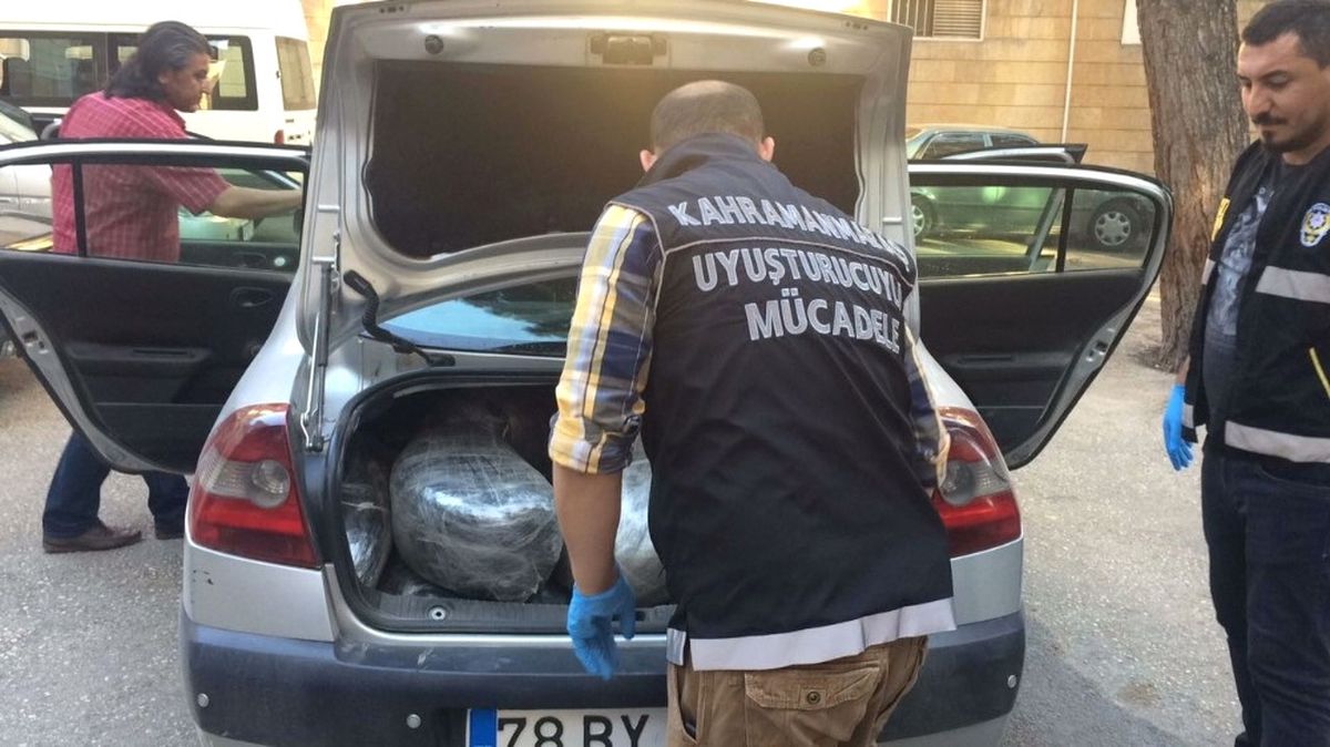 Kahramanmaraş\'ta Uyuşturucu Operasyonu: 2 Gözaltı