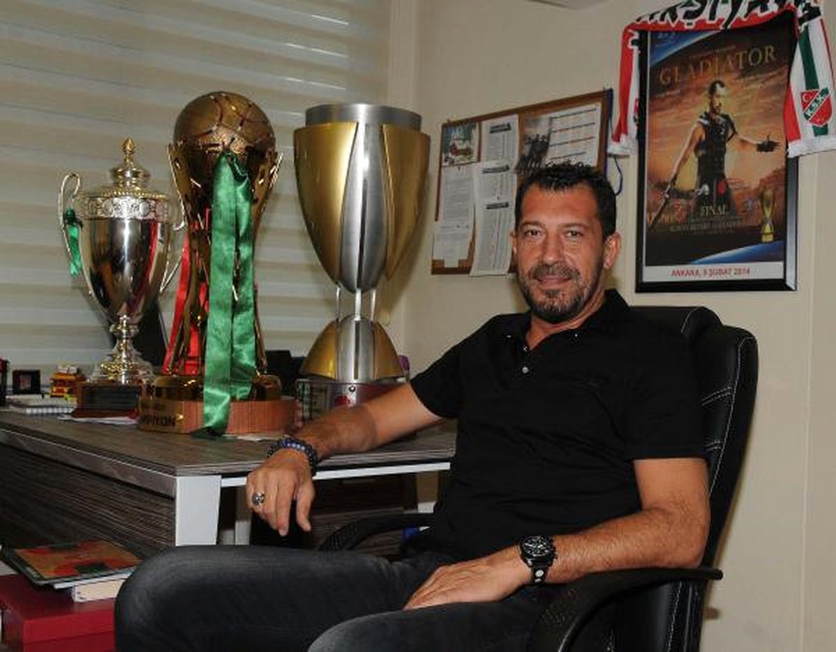 Karşıyaka\'nın Gönderdiği Ufuk Sarıca, Beşiktaş\'la Finalde