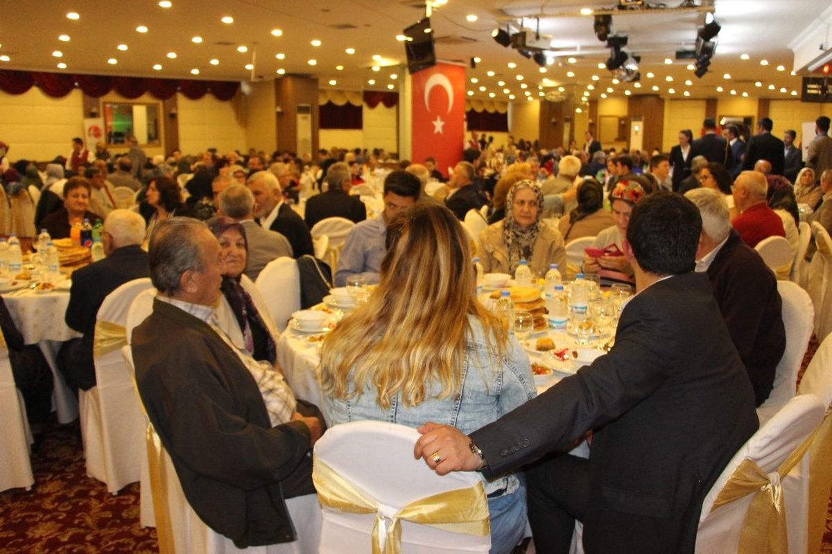 Kültür ve Turizm Bakanı Prof. Dr. Nabi Avcı Şehit ve Gazi Ailelerinin İftar Programına Katıldı