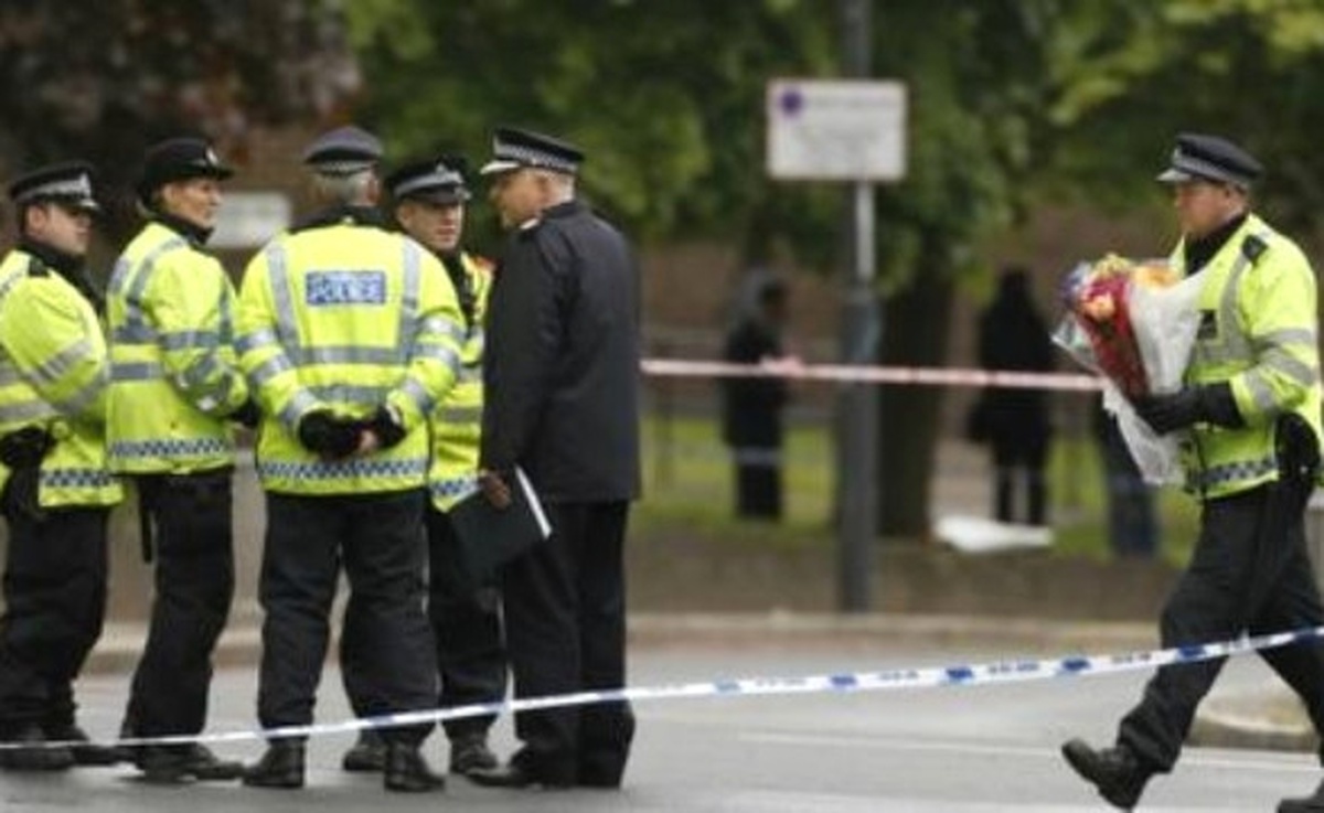Londra\'daki ABD Elçiliğinin Yakınlarında Kontrollü Bir Patlama Gerçekleştirildi
