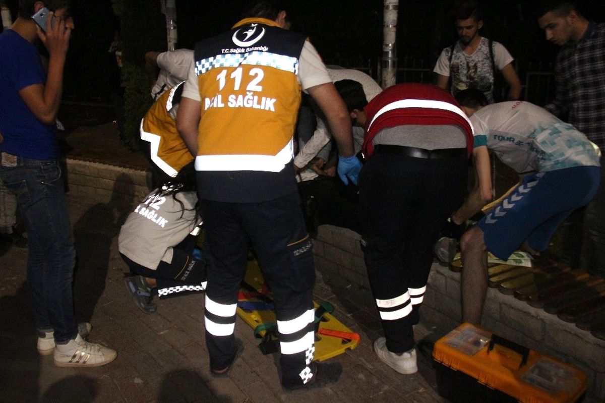Magandalar Biri Kadın, 3 Kişiyi Vurdu