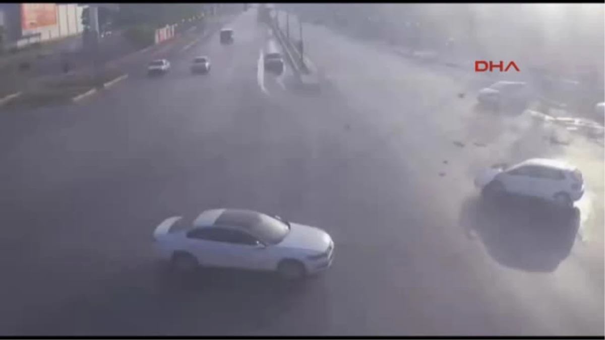 Mersin\'deki Trafik Kazaları Kameralarında