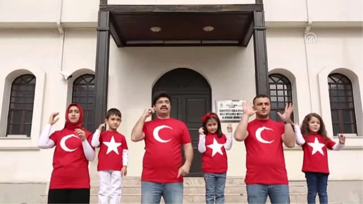 Minik Öğrencilerden Işaret Diliyle "Bayrak" Şiiri Klibi