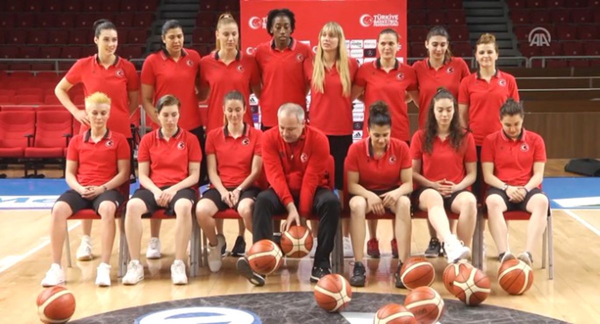 Potanın Perileri Basınla Buluştu