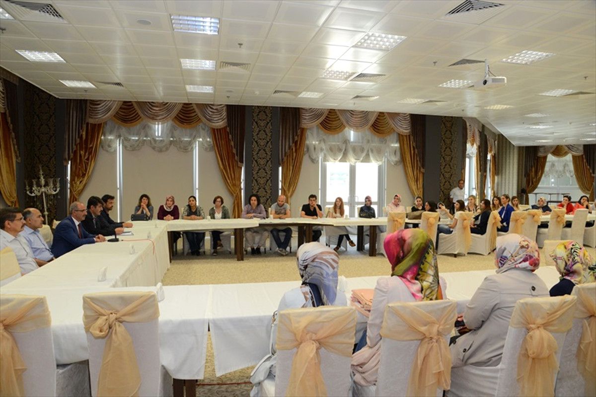 Rektör Karakaya, Rehber Öğretmenlerle Buluştu