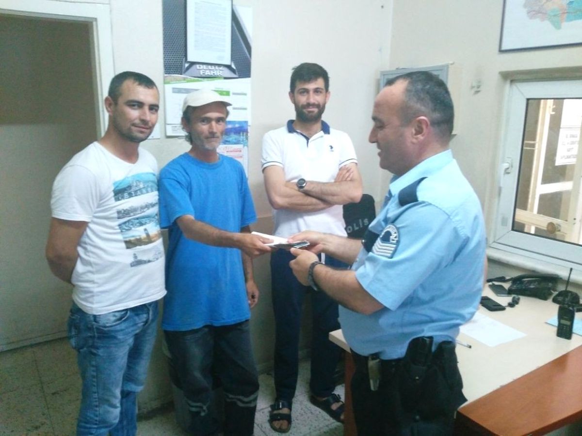 Tahsilat Parasını Düşürdü Maski Personeli Buldu