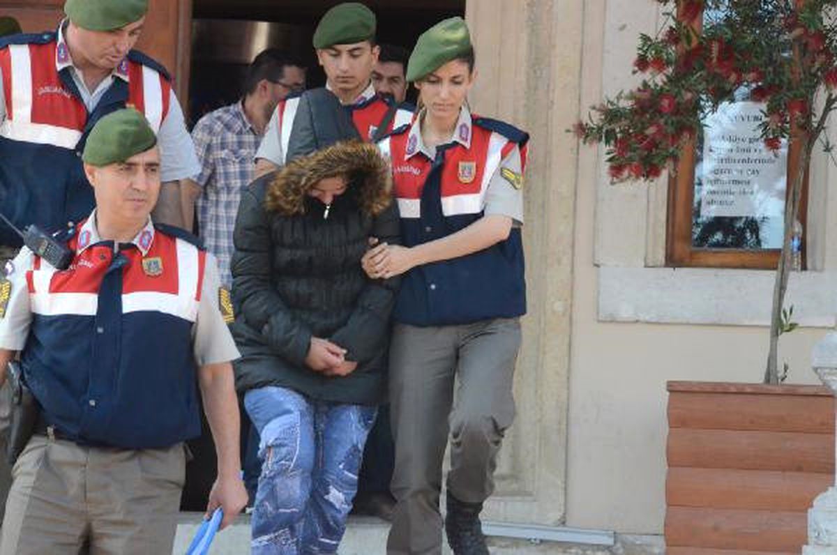 Tartıştığı Eşini Bıçakla Öldürdü (2)