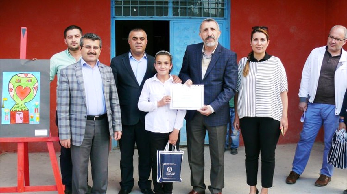 Tokat\'ta "Hayalinizdeki Eczane" Resim Yarışması