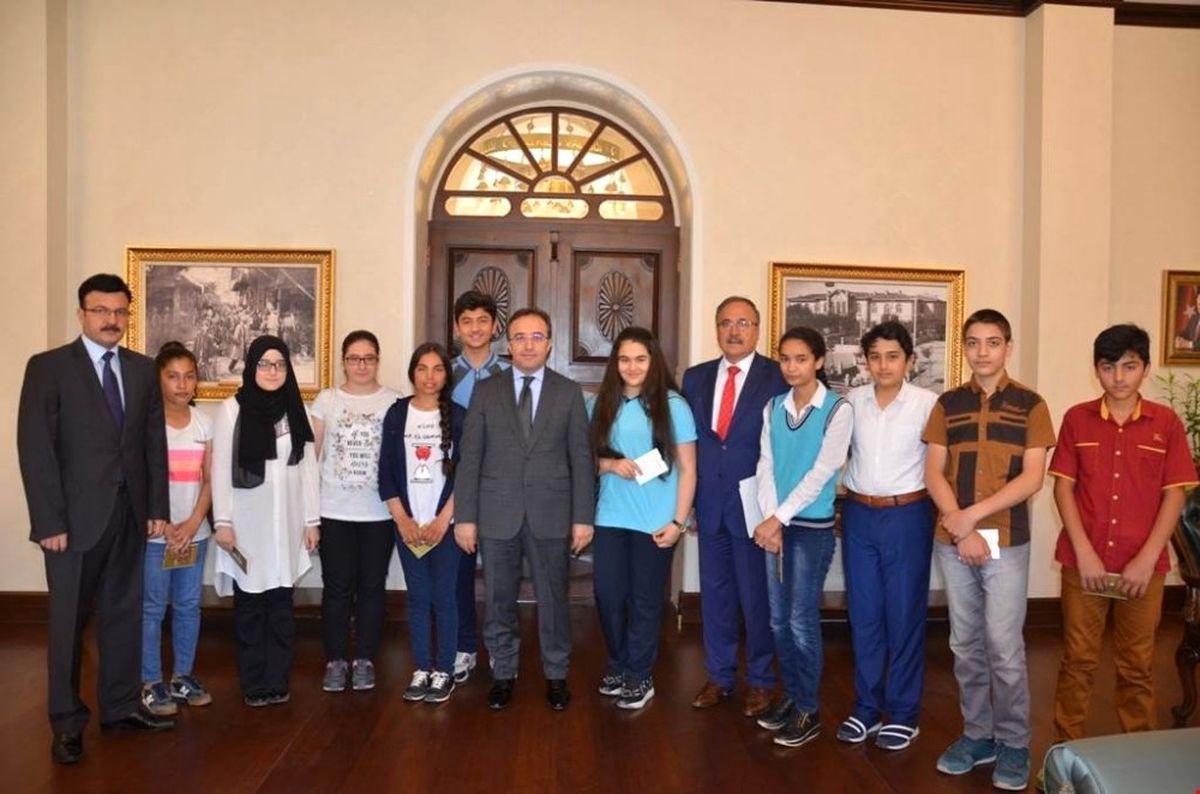 Vali Çataklı Teog Birincilerini Makamında Kabul Etti