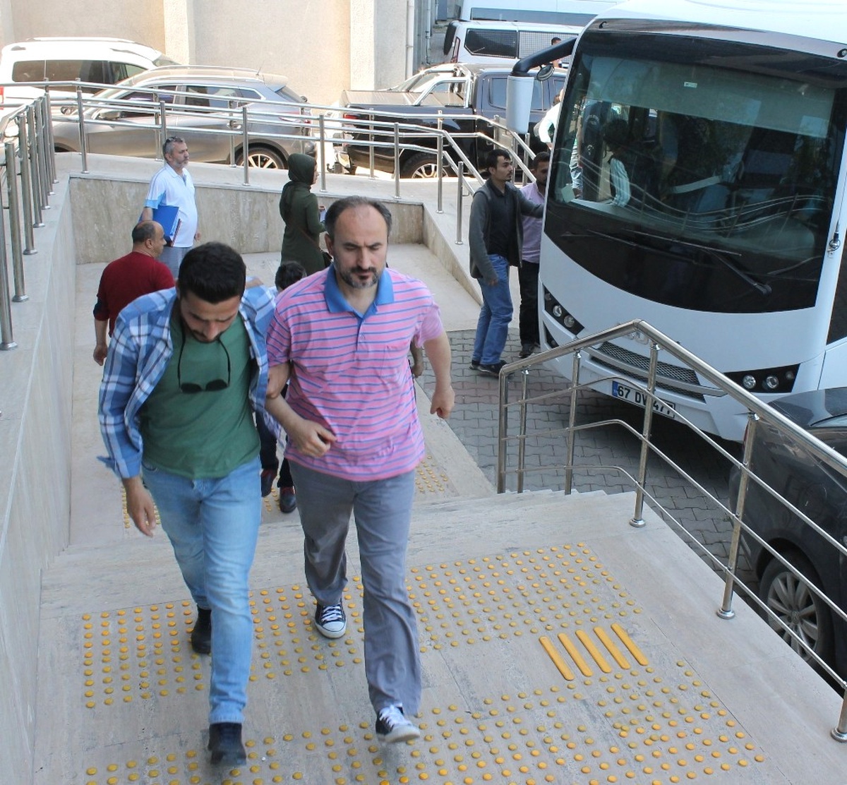 Zonguldak\'ta Fetö Operasyonu; 9 Gözaltı