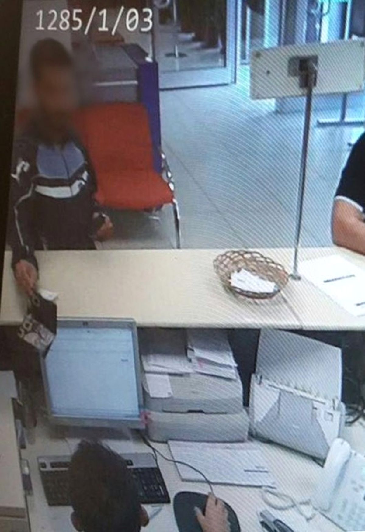 Bağcılar\'daki Silahlı Banka Soygunu Kamerada