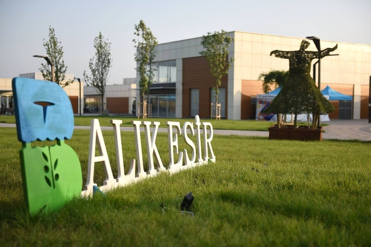 Balıkesirliler Avlu\'da Soluklanıyor