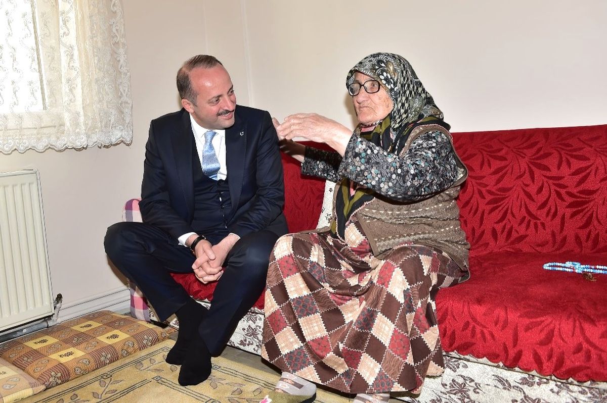Başkan Akgül\'den Sürpriz Ev Ziyaretleri