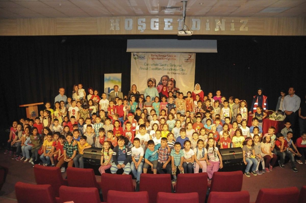 Beykoz Kent Konseyi\'nden Çocuklara Bayram Hediyesi