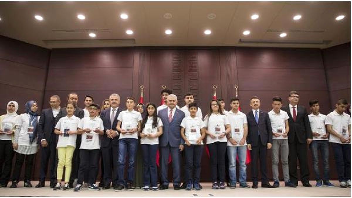 Binali Yıldırım: 15 Temmuz\'un Gerçek Kahramanlarının Gençler Olacağını Hiç Kimse Hesap Edememişti