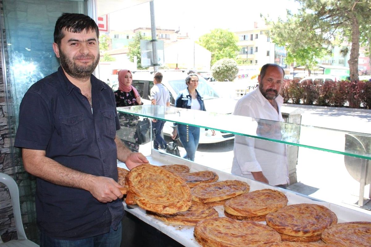 Bu Pide Ramazan\'da Tok Tutuyor