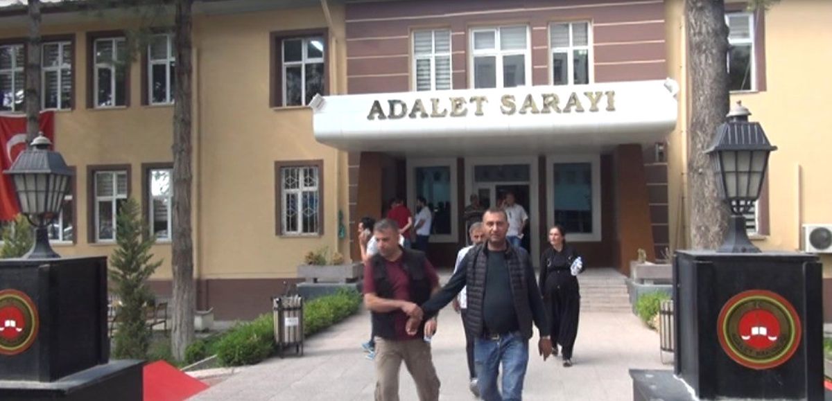 Fuhuş Operasyonunda 3 Kişi Tutuklandı