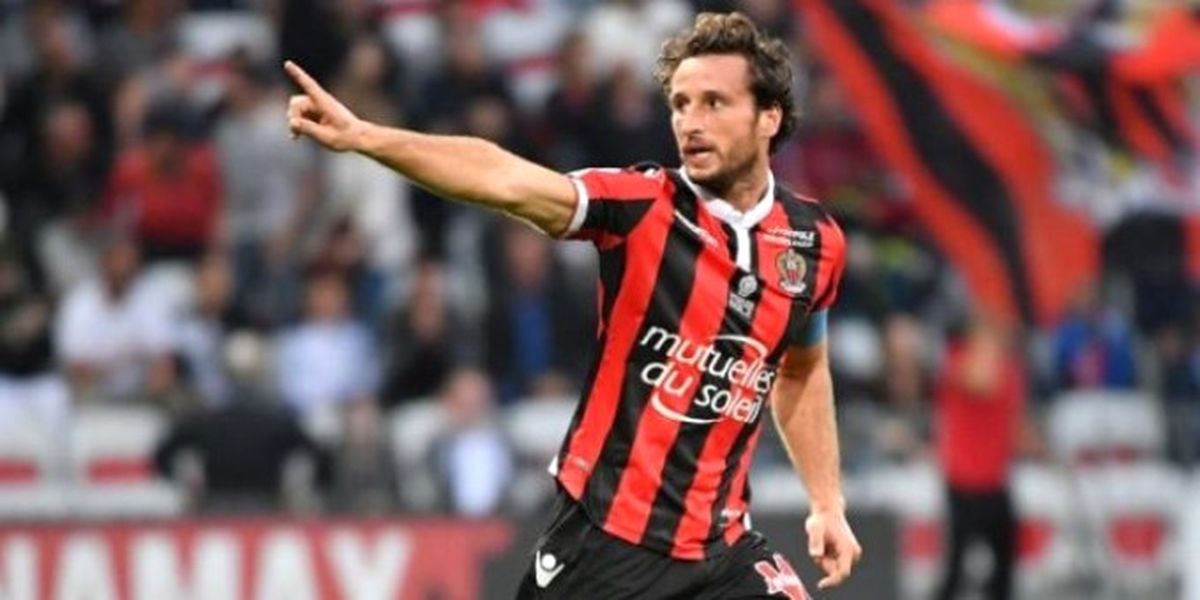 Galatasaray\'a Bonservissiz Stoper!