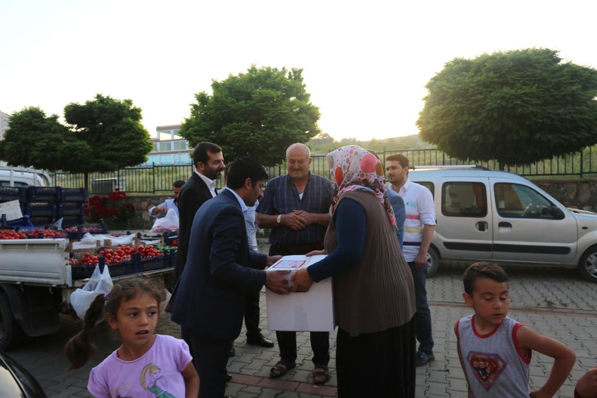 GÜRSu\'nun Mahalleleri\'nde Ramazan Bereketi Yaşanıyor
