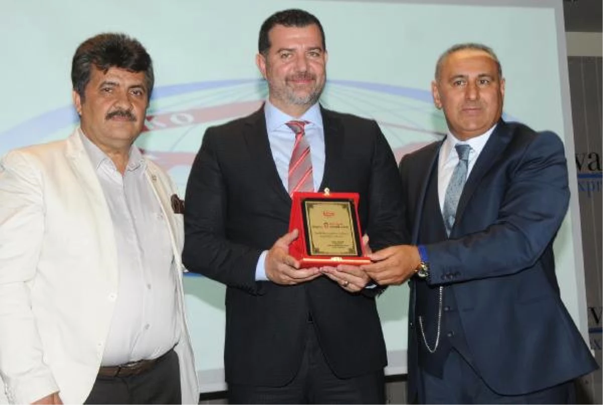 Hürriyet Emlak Genel Müdürü Çelik: Emlak, Türkiye\'nin Lokomotif Sektörlerinden Biri