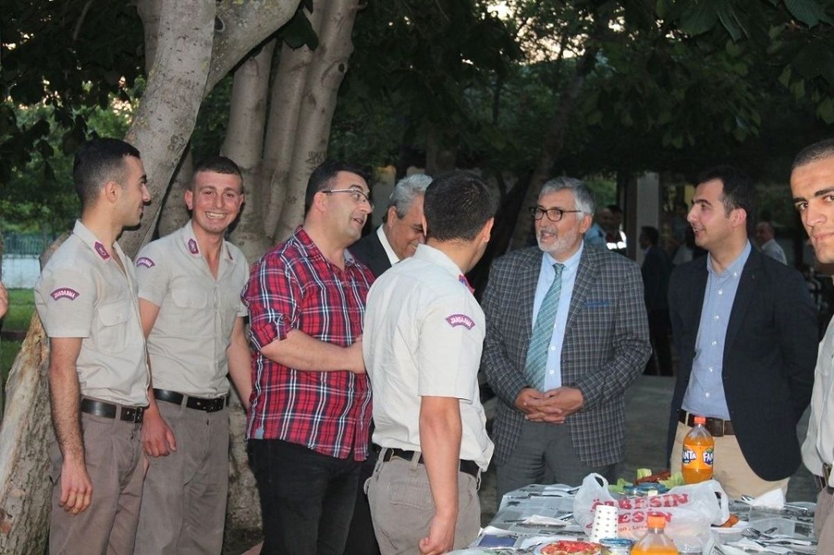 İnönü\'de Şehit Aileleri ve Gaziler İftar Yemeğinde Buluştu