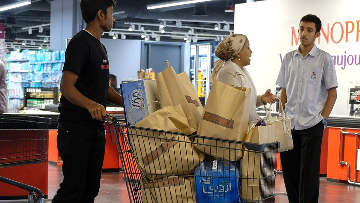 Katar, Türkiye ve İran\'la Su ve Gıda Alımı İçin Görüşüyor\'