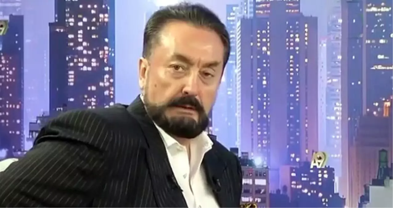 Kedicikler, Adnan Oktar\'la Açtıkları İftarın Fotoğrafını Paylaştı