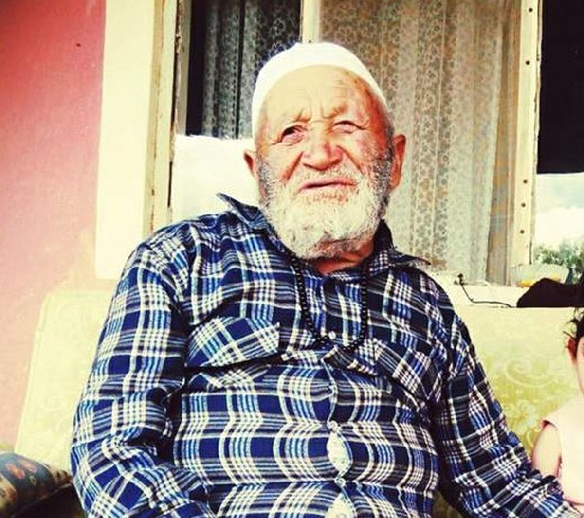Merdivenden Düşen Yaşlı Adam Öldü