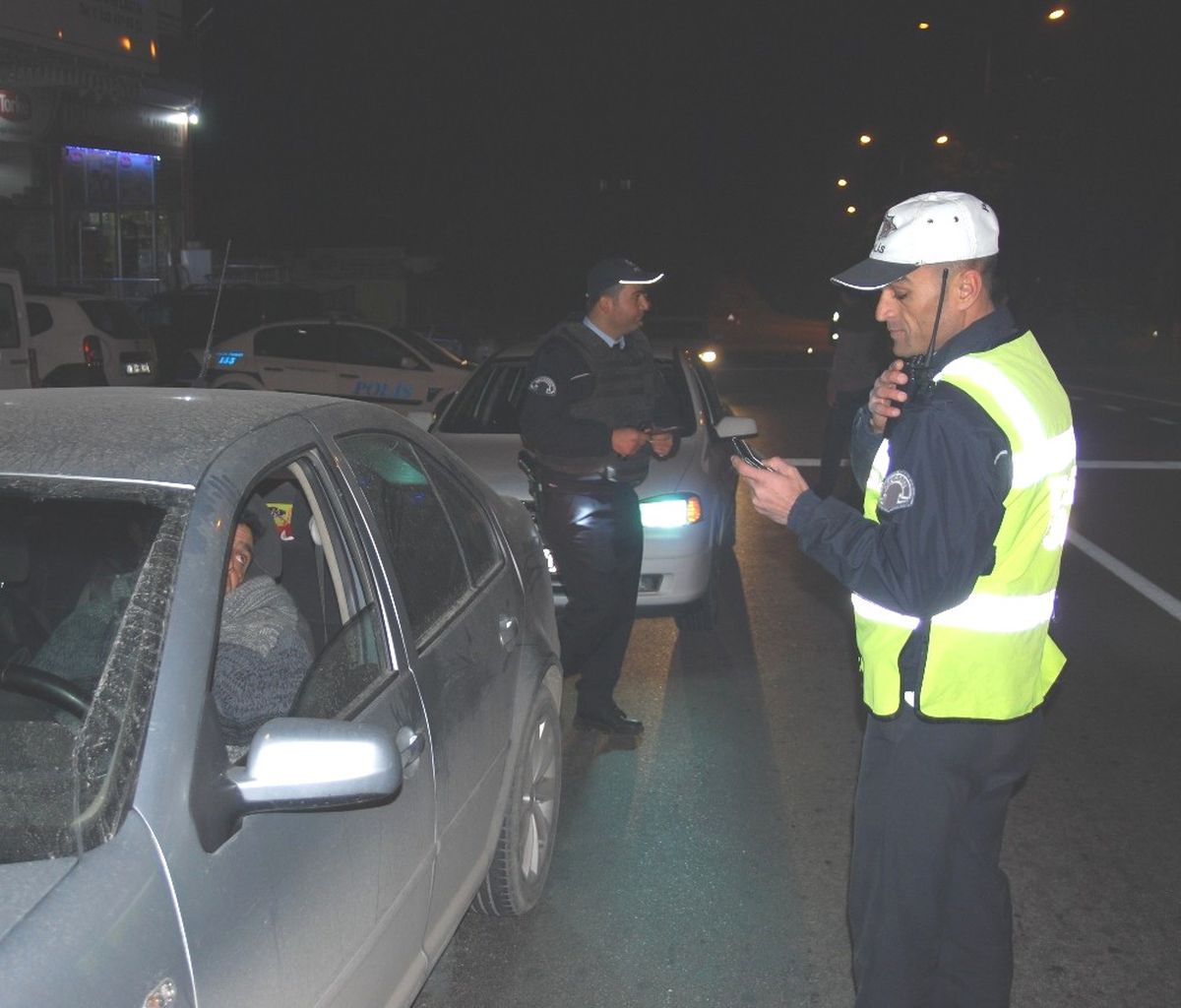 Mut\'ta Sürücülere Sıkı Denetim