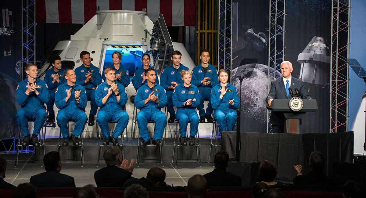 Nasa\'ya 12 Yeni Astronot Seçildi