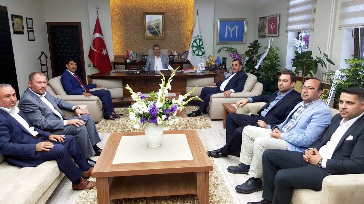 Öz Taşıma İş Sendikası Genel Başkanı Toruntay, Başkan Akay\'ı Ziyaret Etti