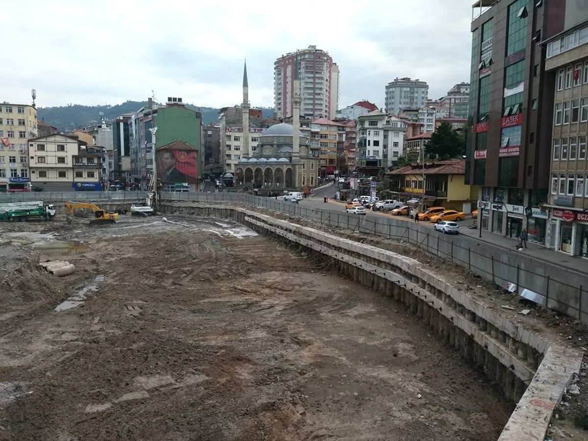 Rize\'de Otopark İnşaatı Yeniden Başlıyor