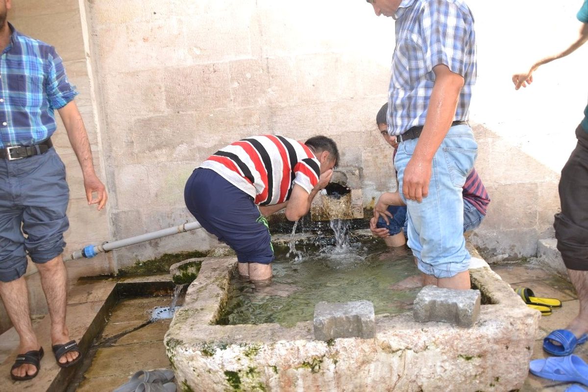 Siirt\'te Hava Sıcaklığı 32 Dereceye Çıktı