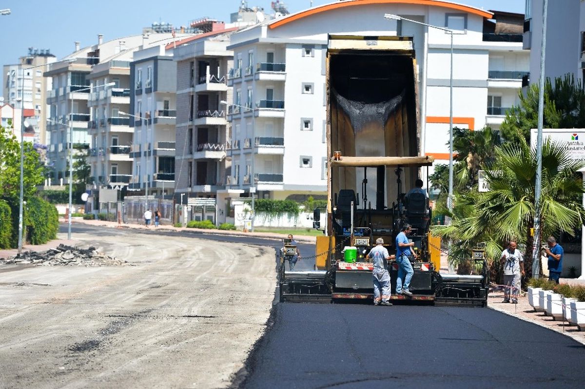 Şirinyalı\'da Cadde Düzenleme Çalışmaları