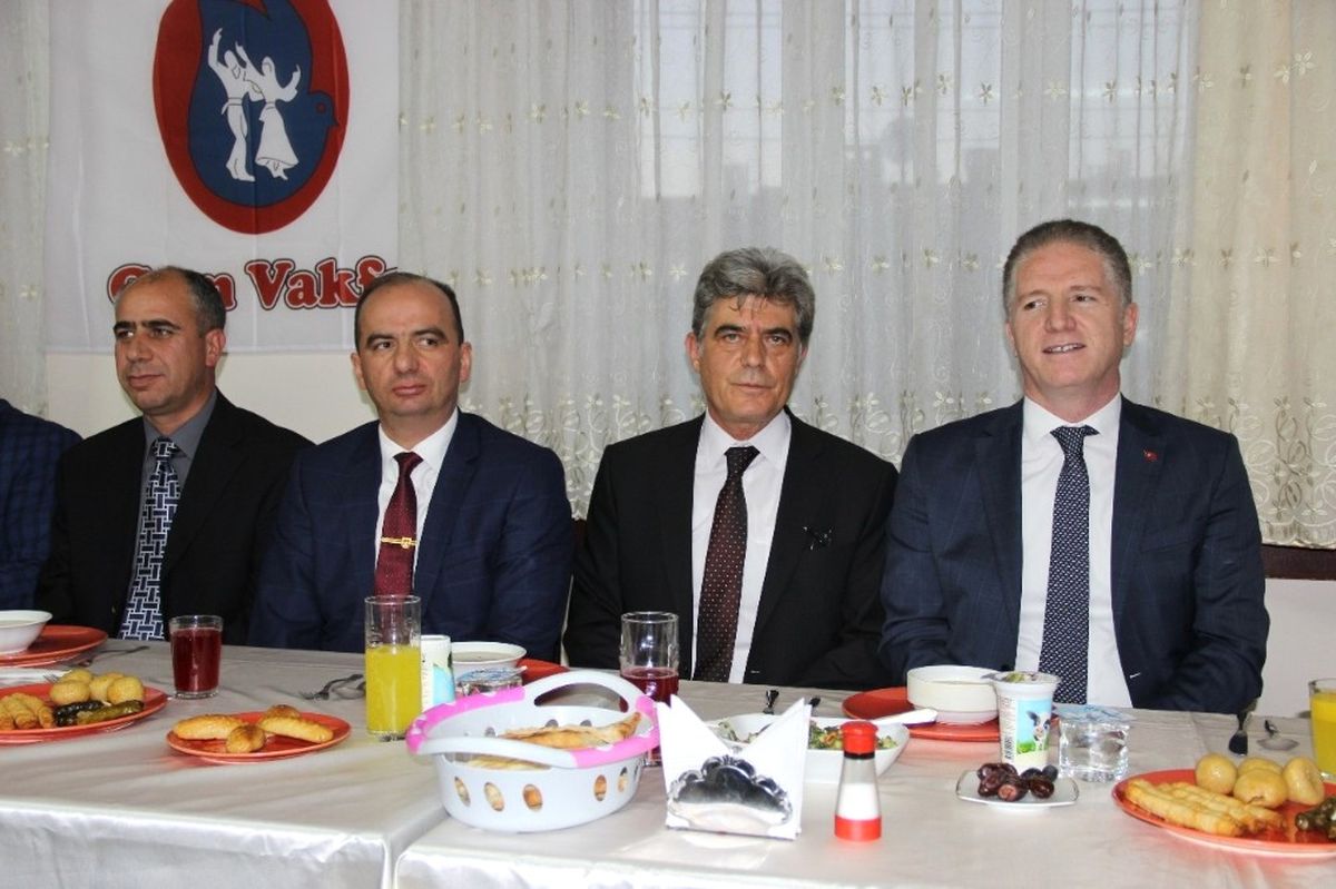 Sivas Cem Vakfı\'ında Birlik ve Beraberlik İftarı