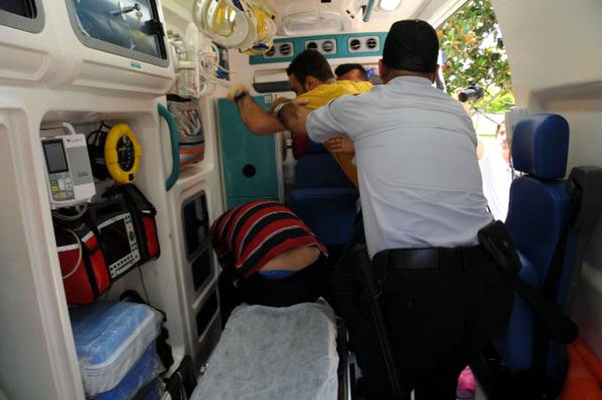 Taciz Zanlısını Ambulansta Linç Etmek İstediler