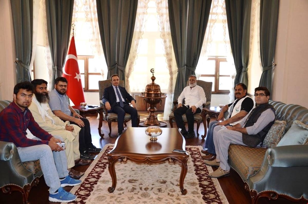 Vali Çataklı Pakistan Heyetini Kabul Etti