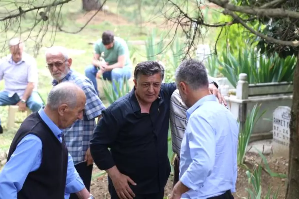 Yılmaz Vural\'ın Babası Kocaeli\'de Toprağa Verildi