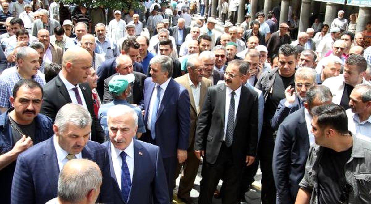 11. Cumhurbaşkanı Gül\'e Baba Ocağında Sevgi Gösterisi
