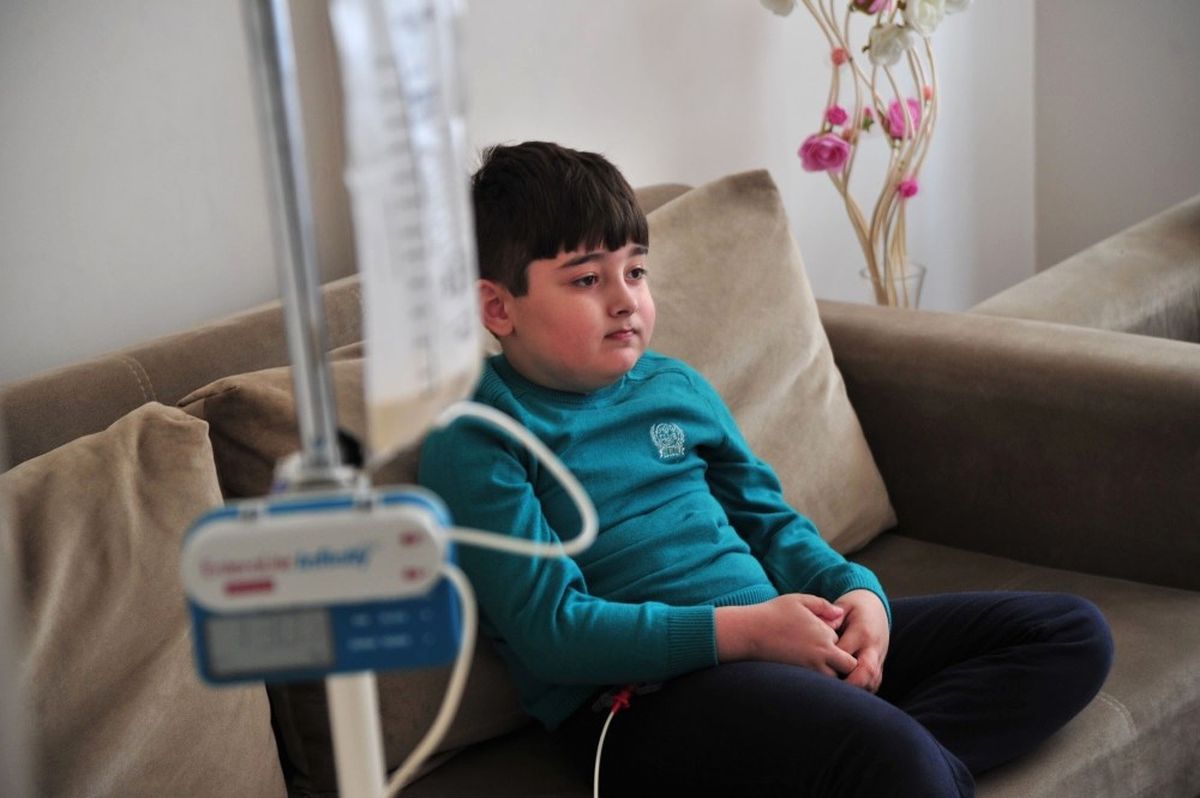90 Ameliyat Geçiren 9 Yaşındaki Kayra Tedavi İçin Yeniden ABD\'ye Gitti