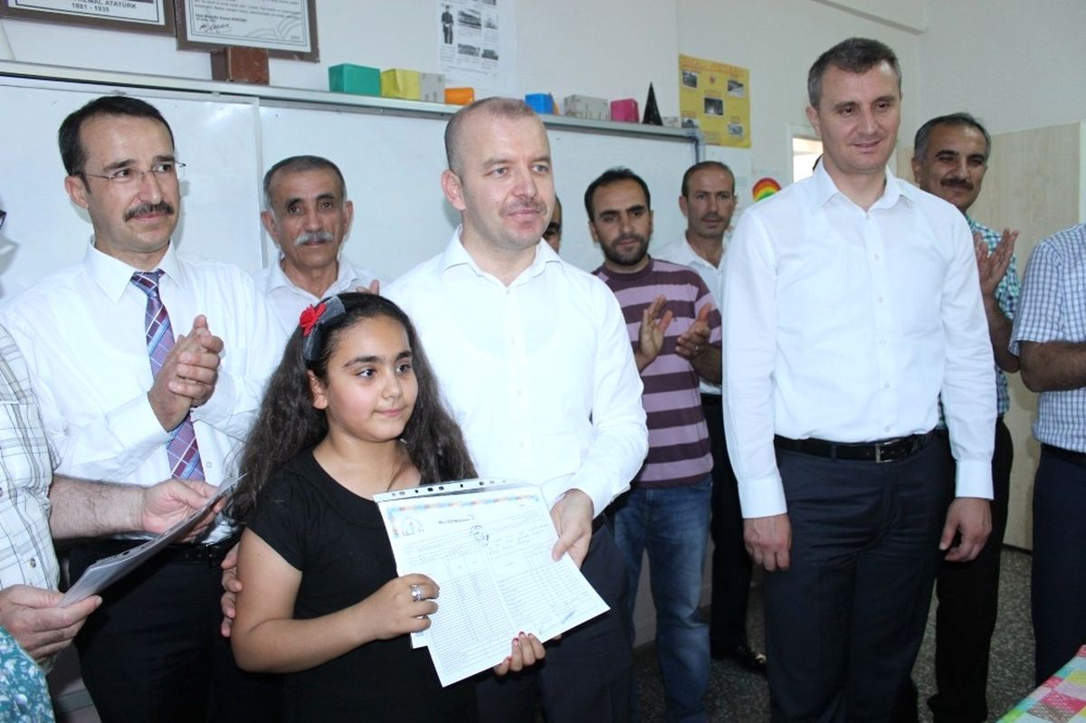 Adıyaman\'da 151 Bin 580 Öğrenci Karne Sevinci Yaşadı