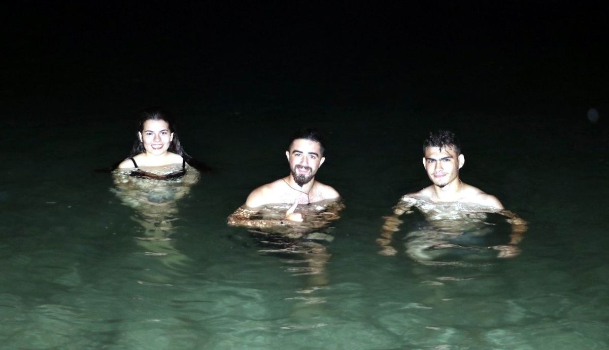 Antalya\'da Sahur Öncesi Deniz Keyfi