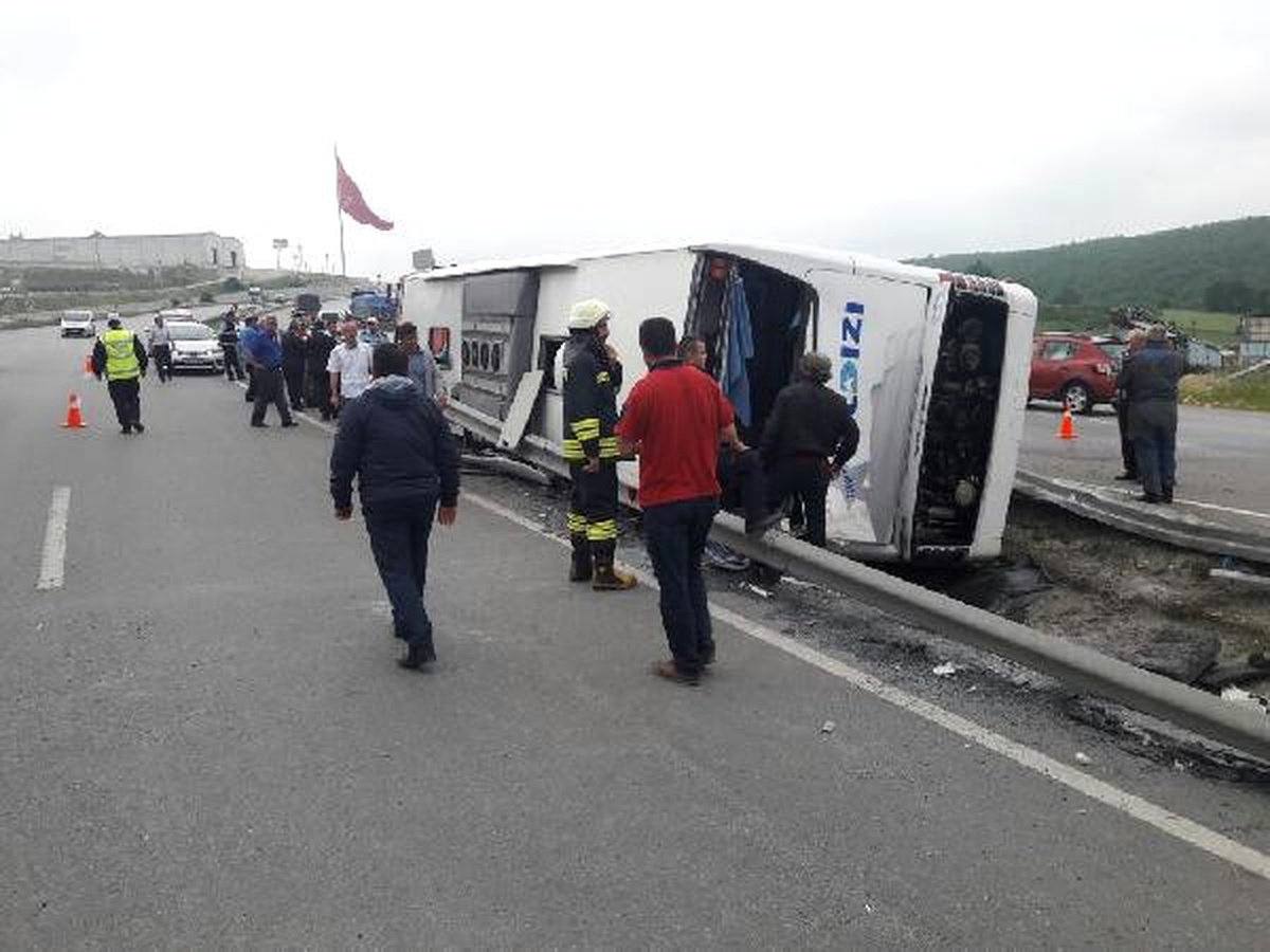 Askerleri Taşıyan Otobüs Kaza Yaptı : 47 Yaralı