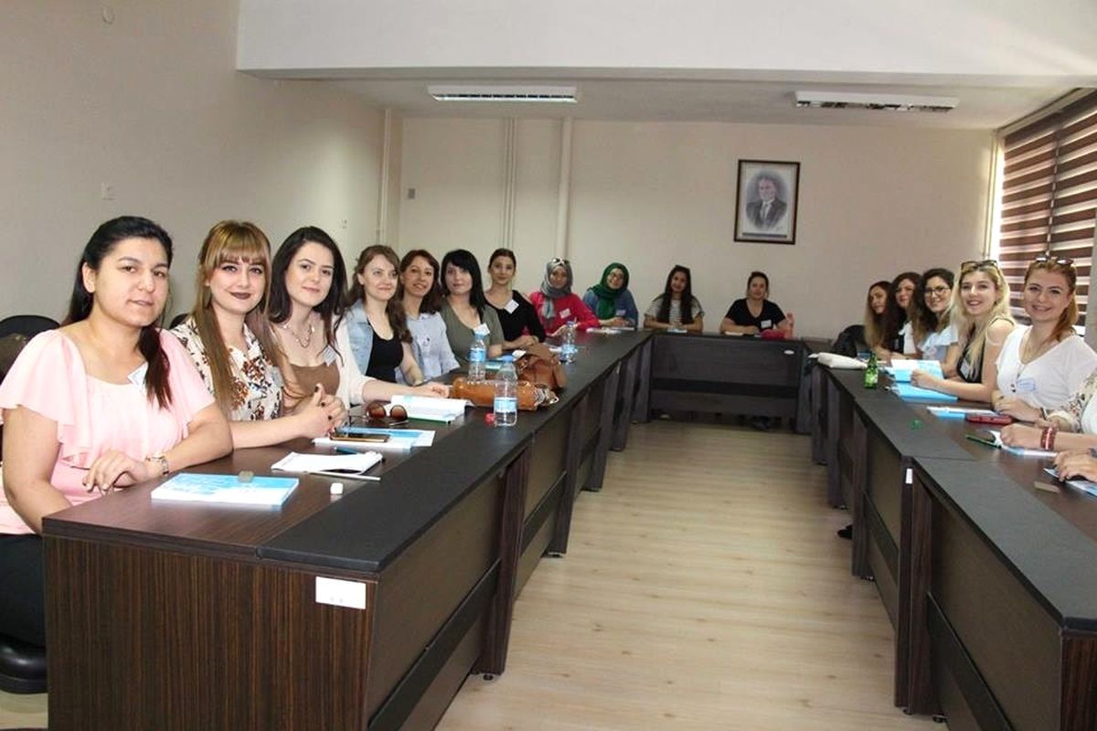 Aydın\'da Temel Yenidoğan Bakımı Eğitimi Düzenlendi