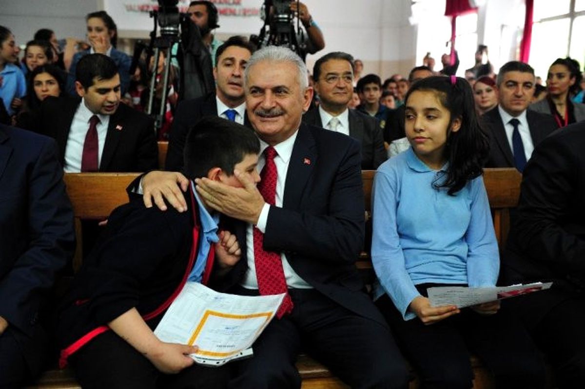 Başbakan Yıldırım, Karne Dağıtım Törenine Katıldı