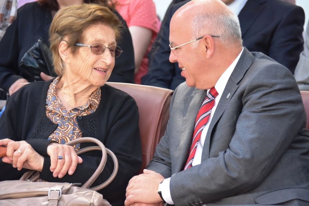 Başkan Eşkinat İlkokul Öğretmeni ile Buluştu