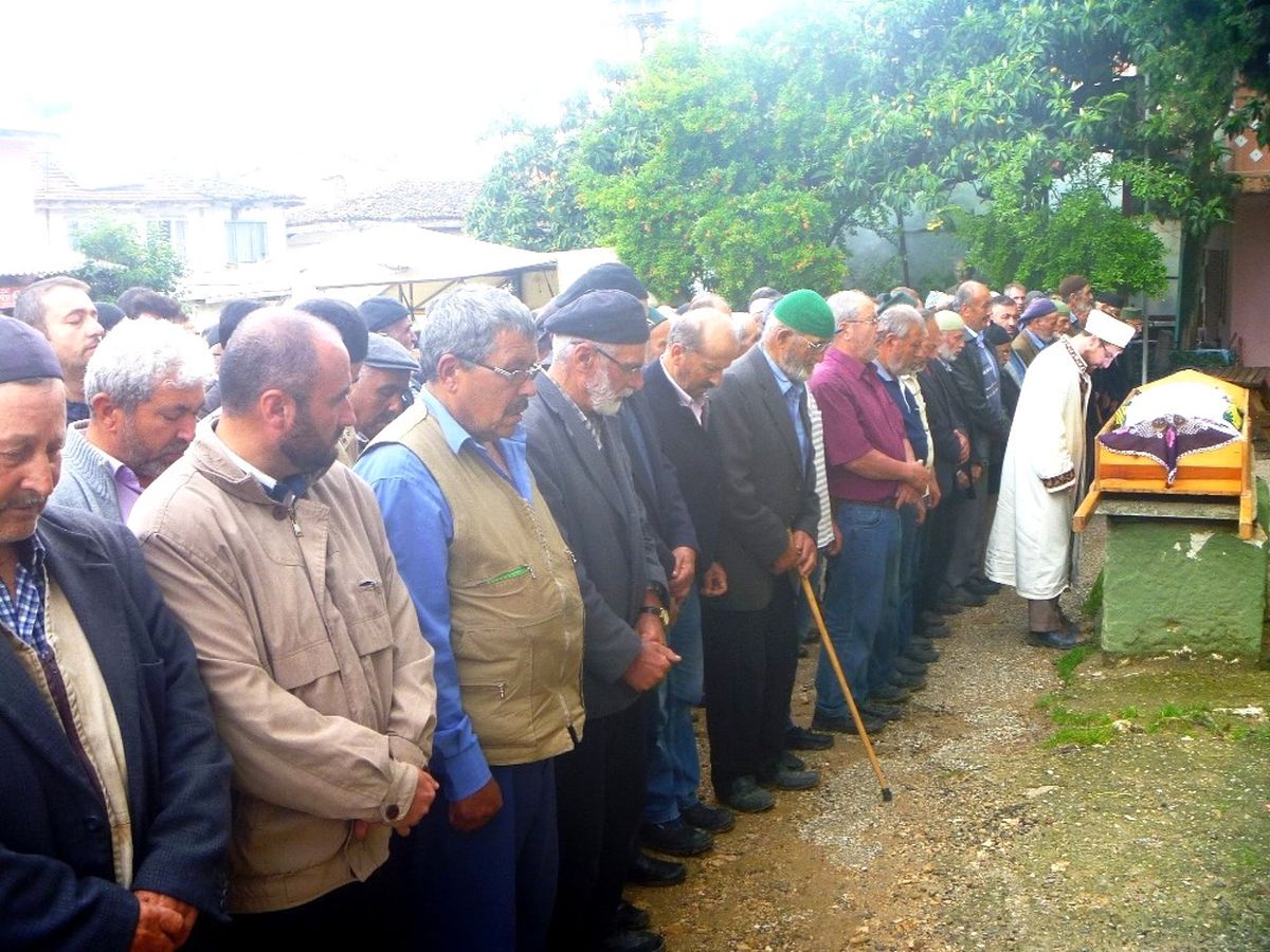 Bilecik\'ten Afyonkarahisar\'a Sevk Edilen Kadın Hastanede Hayatını Kaybetti